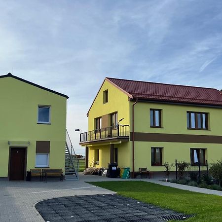 Apartment Golden Prague 78 Вестец Экстерьер фото