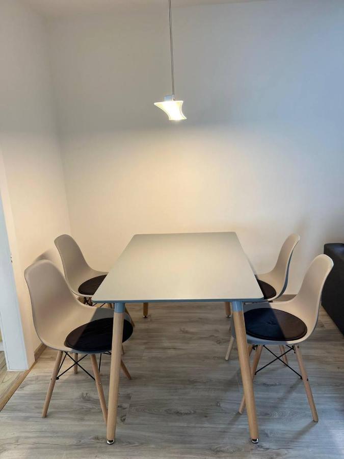Apartment Golden Prague 78 Вестец Экстерьер фото