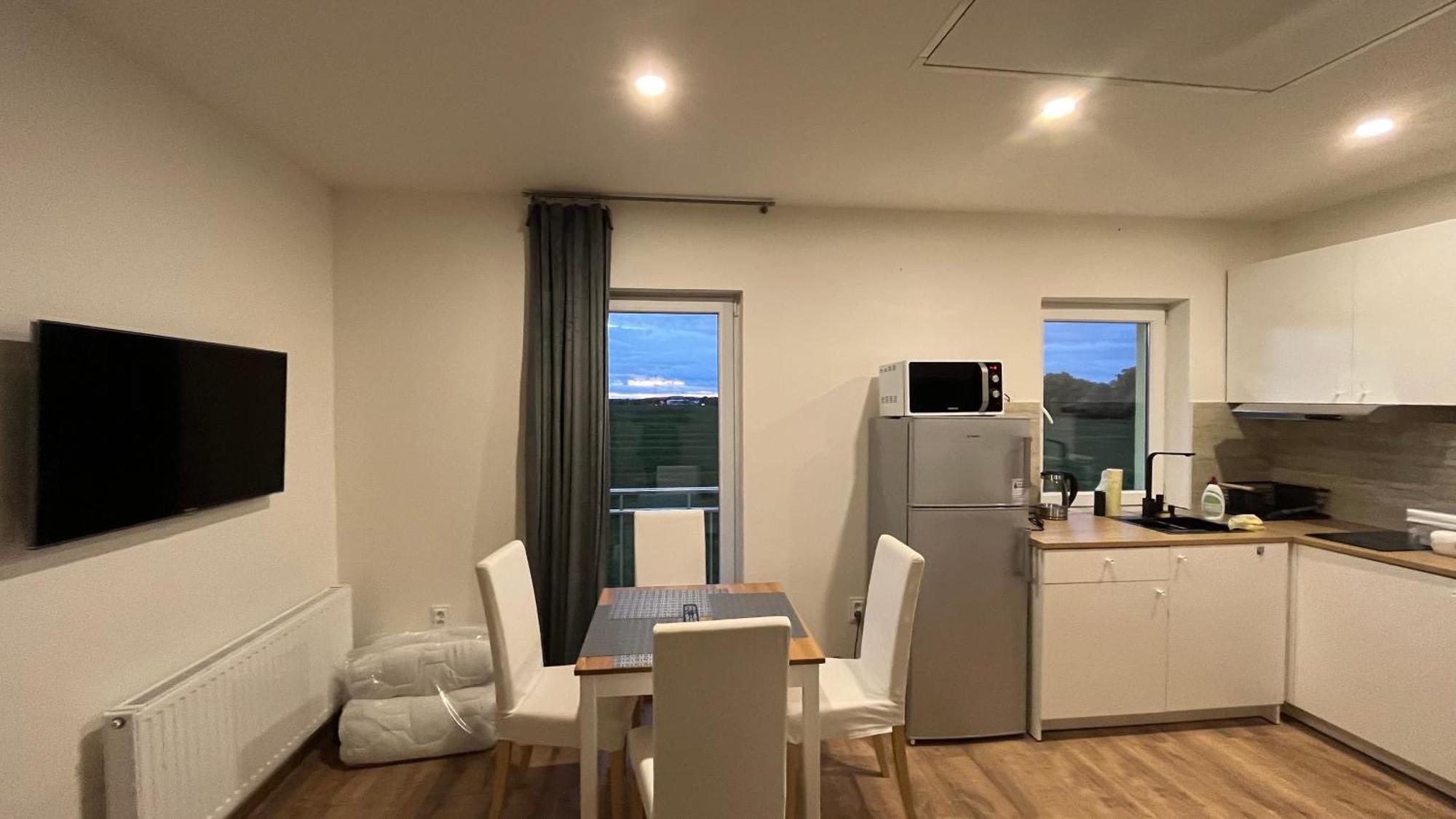 Apartment Golden Prague 78 Вестец Экстерьер фото